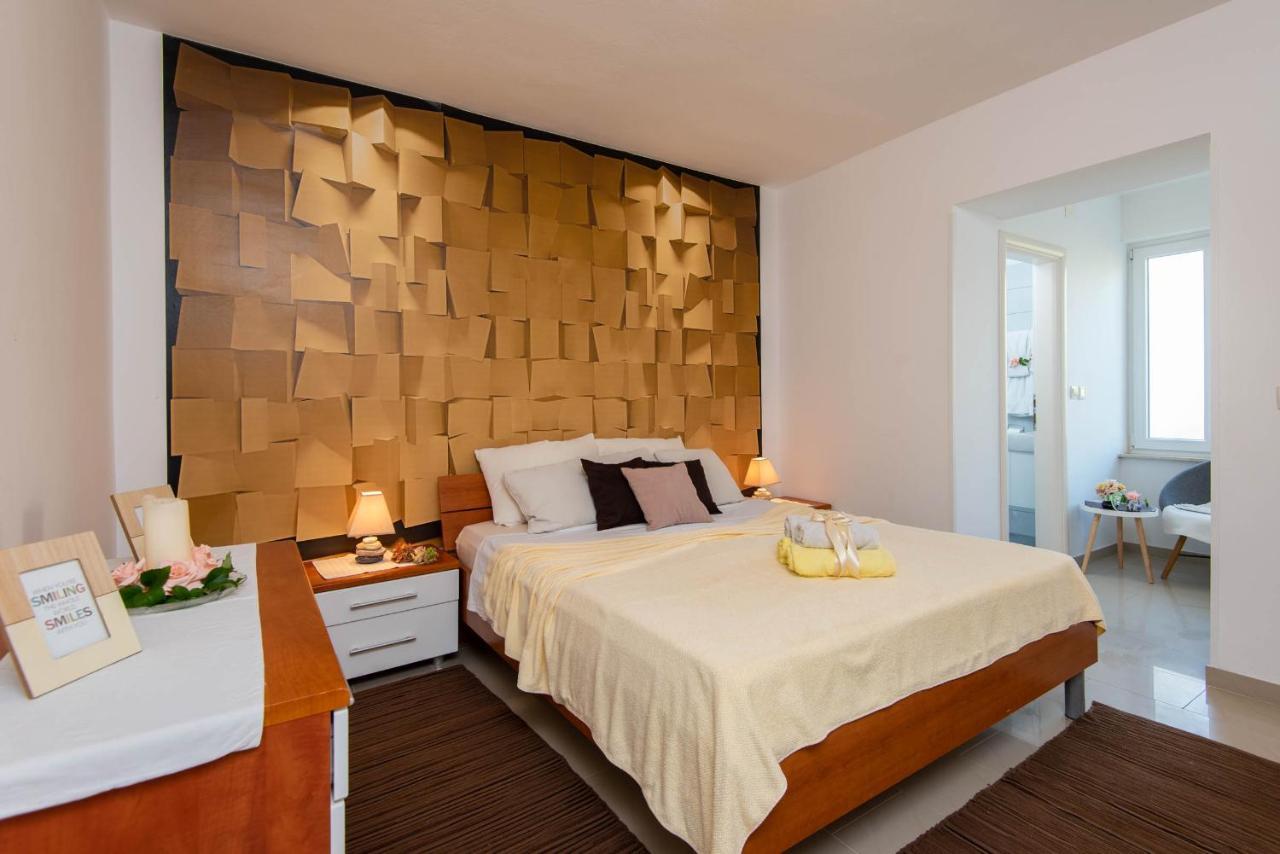 Apartments Lenka Orebic Luaran gambar