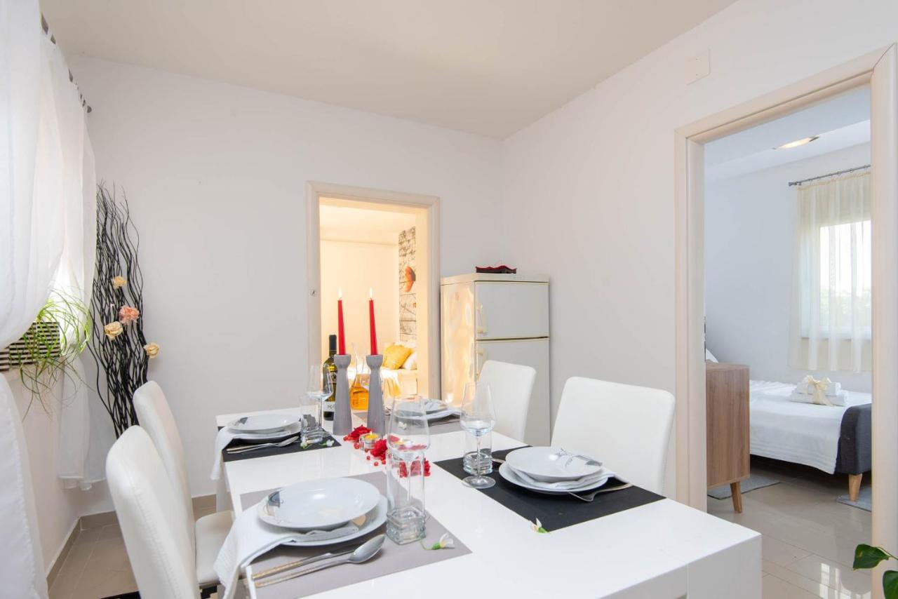 Apartments Lenka Orebic Luaran gambar