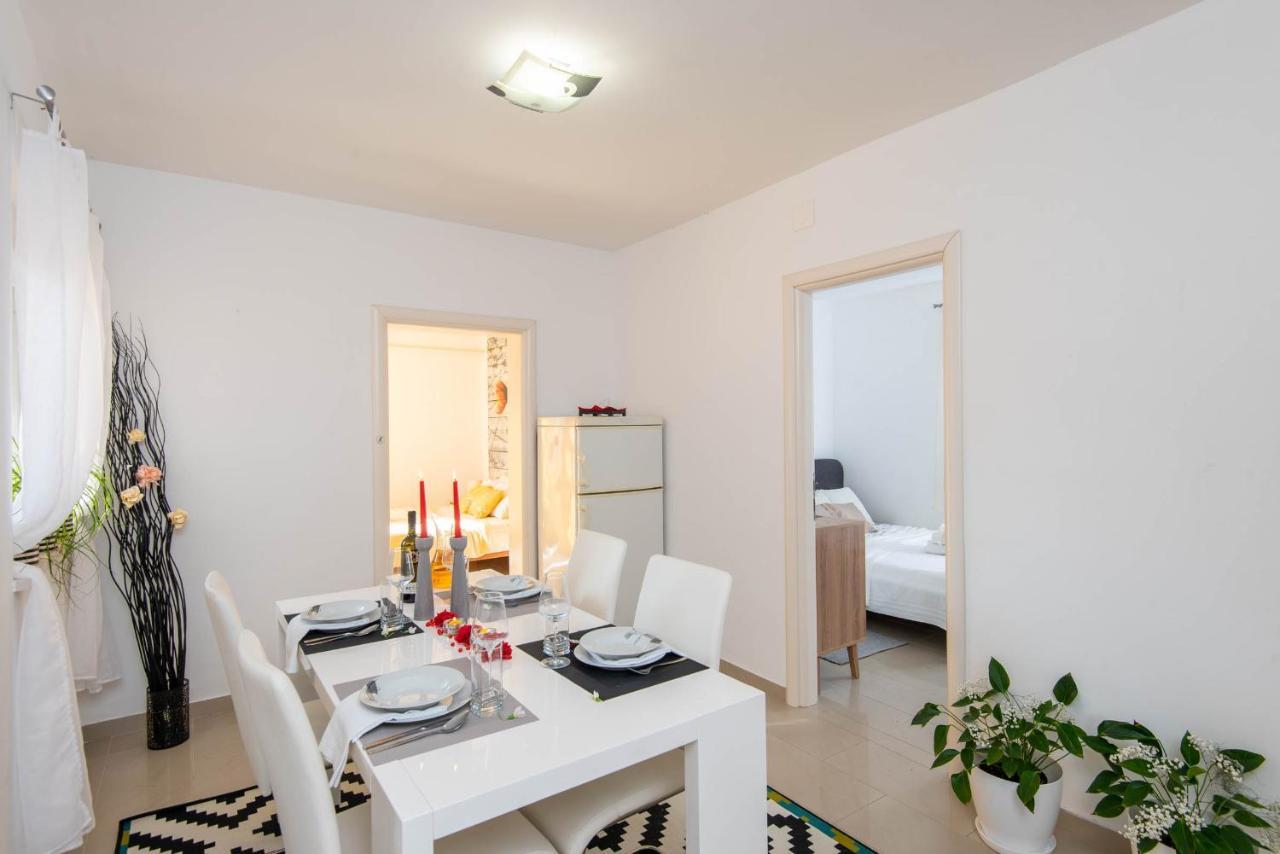 Apartments Lenka Orebic Luaran gambar
