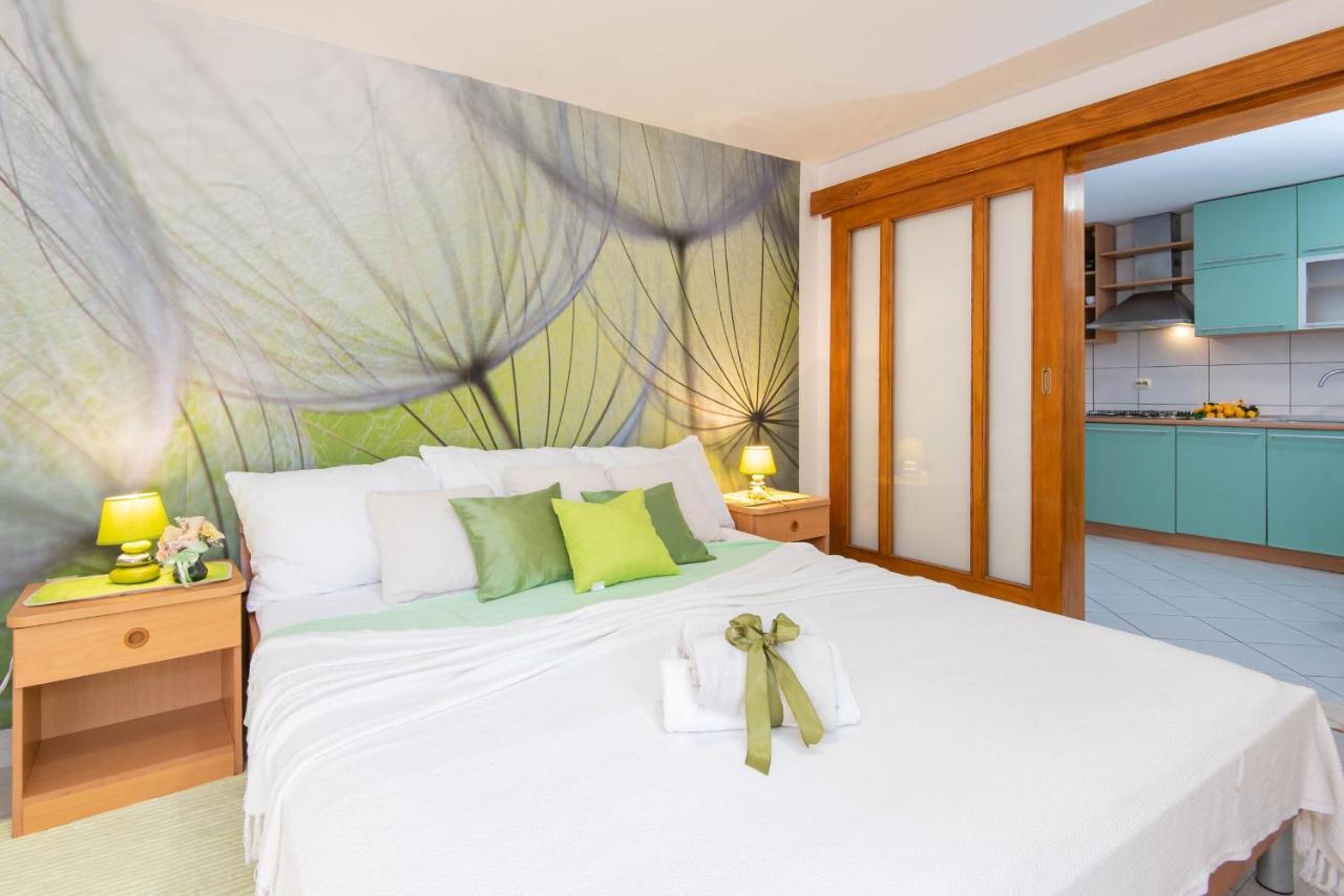 Apartments Lenka Orebic Luaran gambar